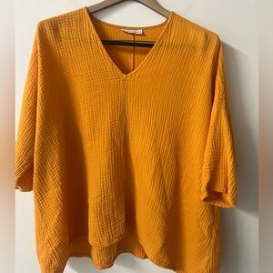 Bryn Walker Women's Goldenrod V-Neck Cotton Top XS